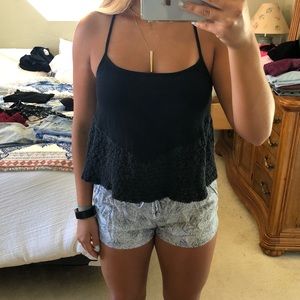 Black Tank Top w Ribbed Design on Bottom